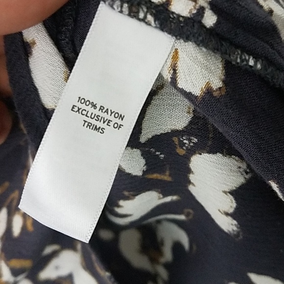 𝅺melrose & Market M peasant blouse button front - Picture 5 of 8